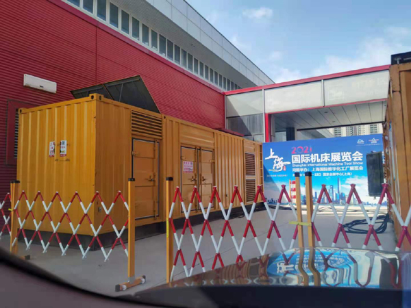 磐石发电车出租-发电机无电压或电压太低怎么办？