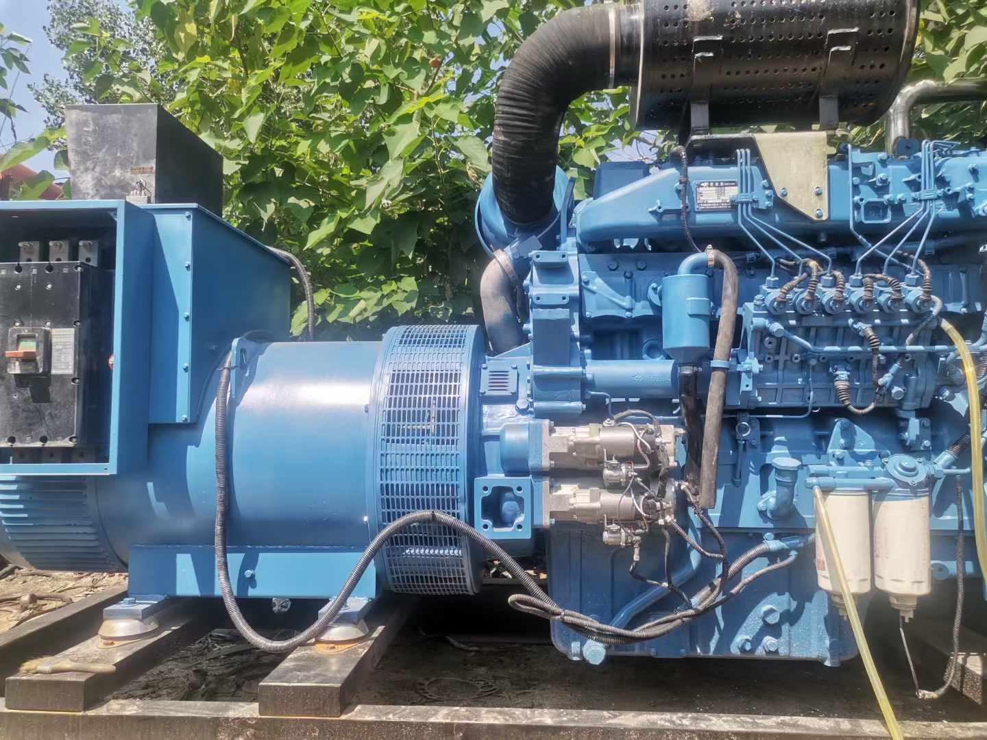 磐石详细说明降低 800kW 柴油发电机输出电流波动的方法